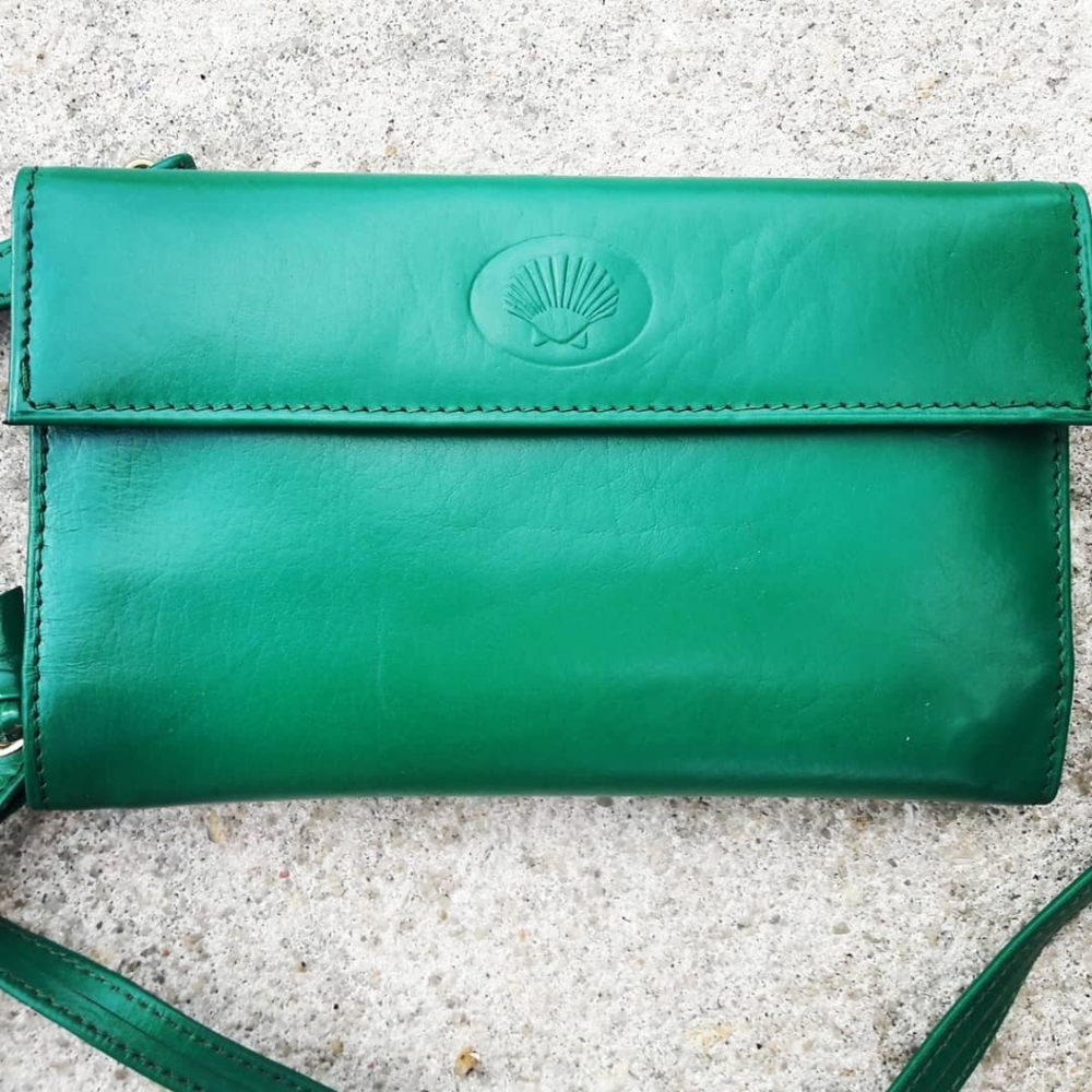 Noymer wristlet/crossbody